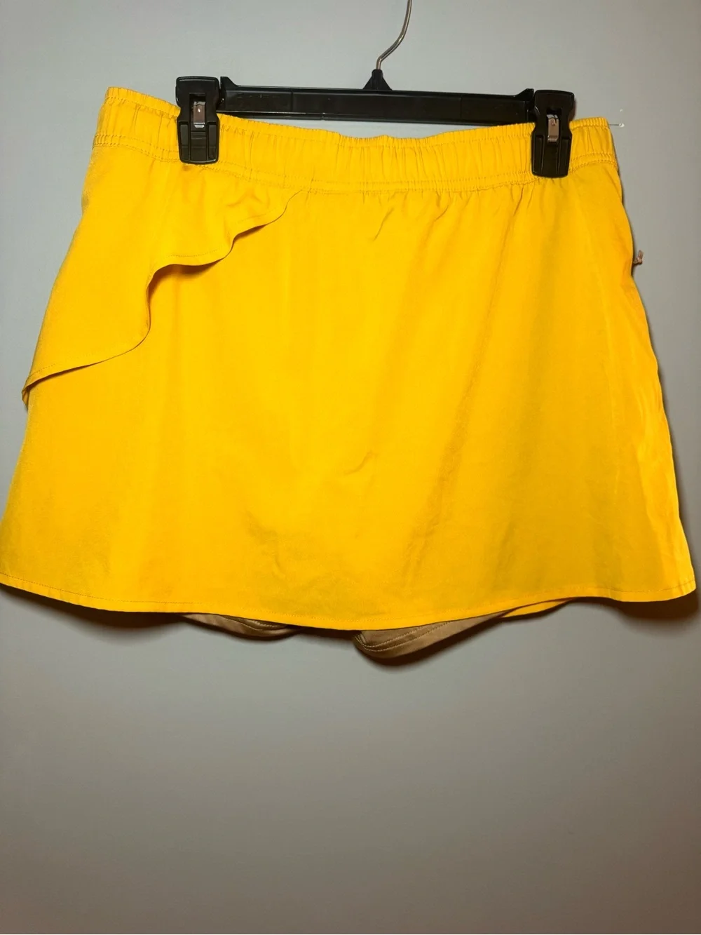 Kari Traa vibrant yellow